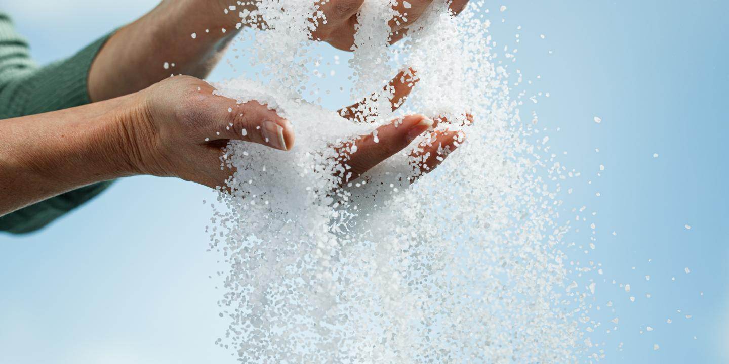 magnesium chloride crystals